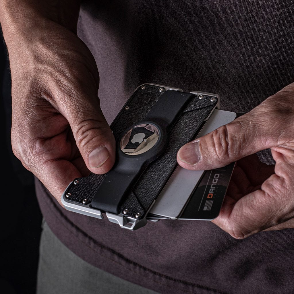 Dango D01 AirTag Wallet – photo 7 of 9